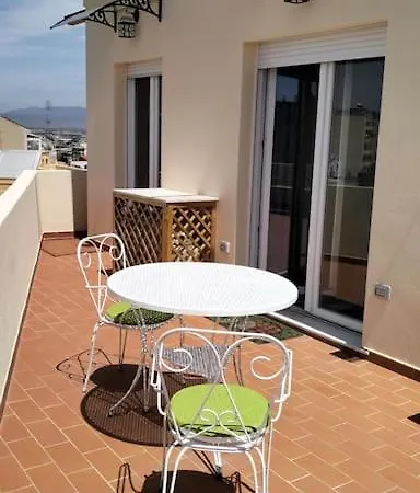Appartamento Cagliari, Oliveoyl Apt&terrace Cagliari