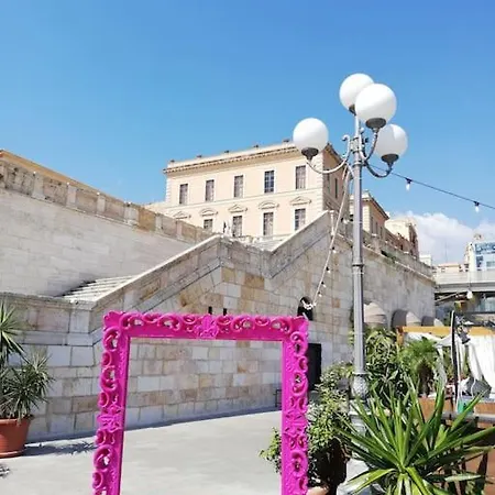 Cagliari, Oliveoyl Apt&terrace *